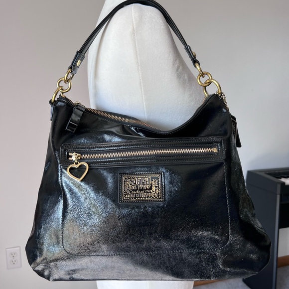 Coach Handbags - Coach Poppy